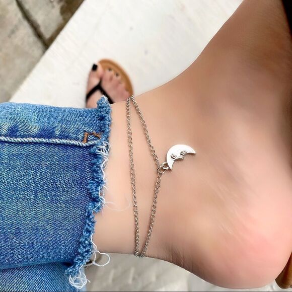 1pc Silver Double Chain with Moon Charm - Picture 1 of 1